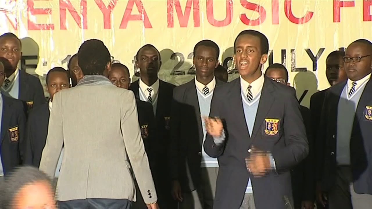 Starthmore school perfoming 'Fever ' by  @michaelbuble at the Kmf 2017