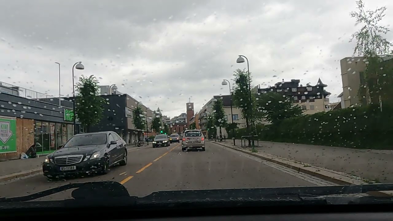 Alt. 1, omkjøring ved Lillestrøm Stasjon, gjennom hovedgaten