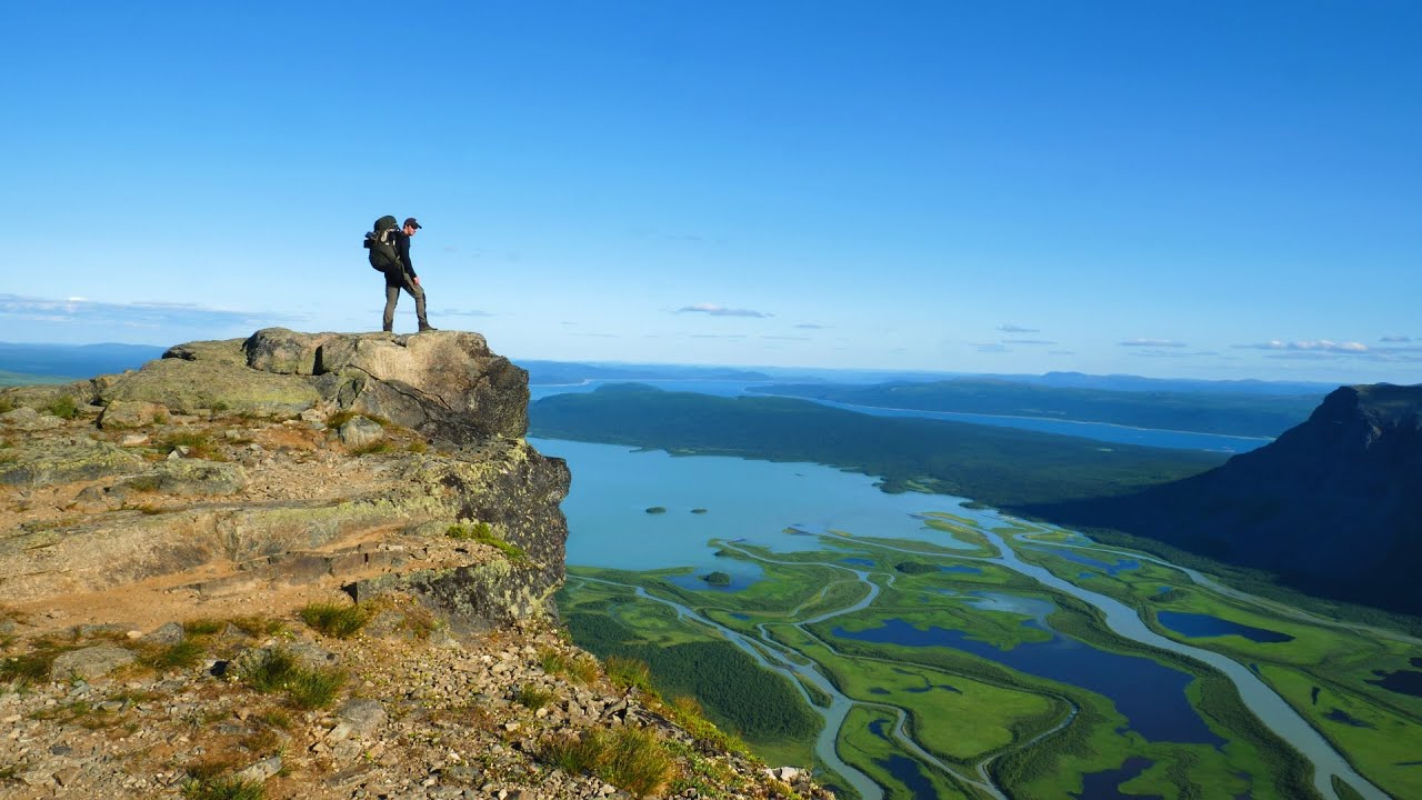 Hiking 140km alone through Sarek, the Last Wilderness of Europe (Sweden)