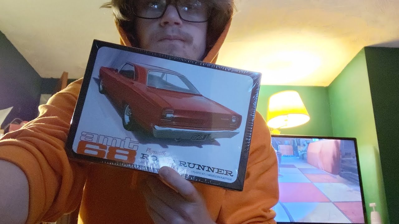 AMT 1/25 Plymouth Roadunner Model Kit  ( Time laspe) 