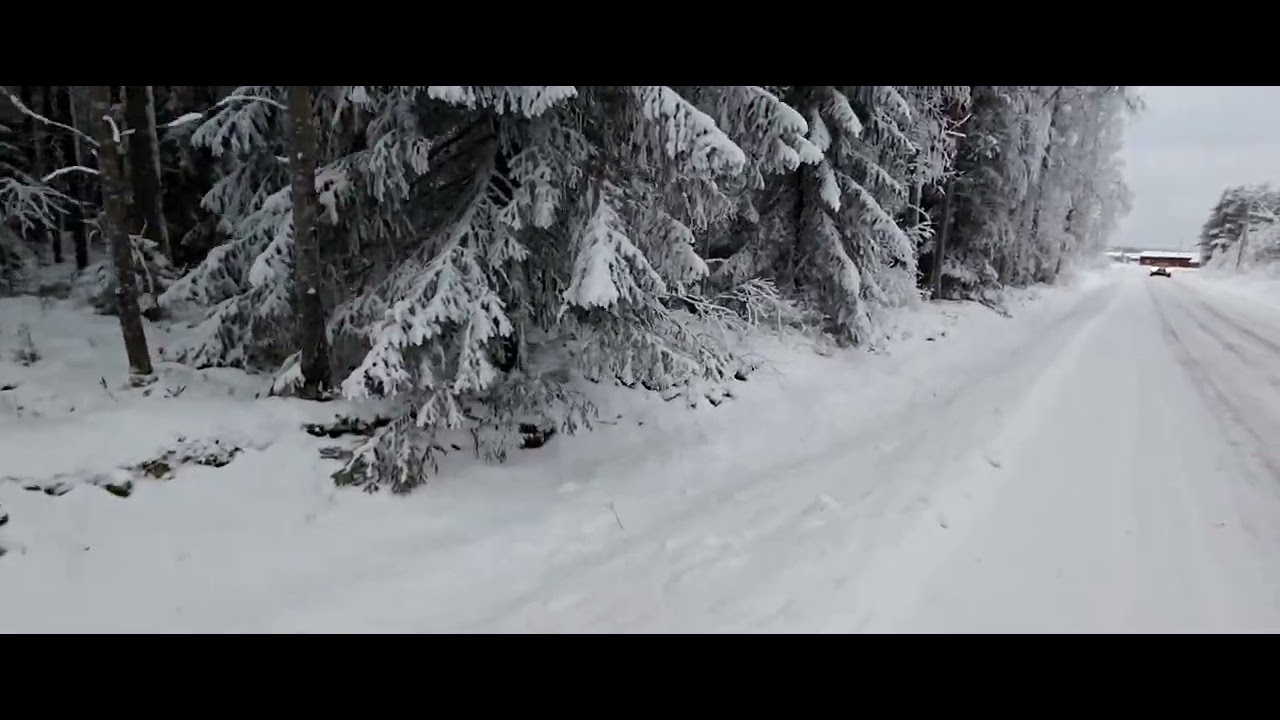 Maanantai ulkoilu juttelua olen hämmästynyt sähköfirmasta negatiivisesti tällä kertaa.