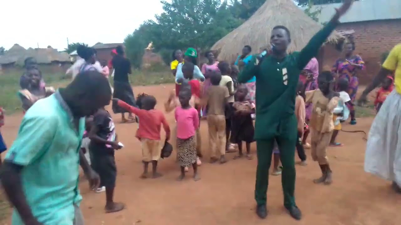 Pastor DERICK MUWANGUZI uganda