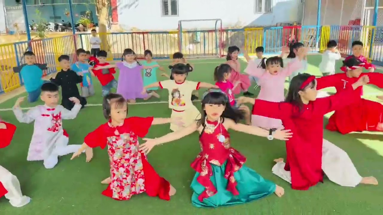 #Sim múa xuân 2026