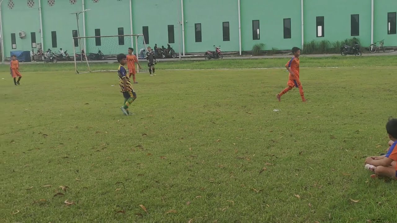FRIENDLY MATCH UNTAG ROSITA vs PESAWAD FC KU-10 (2016)