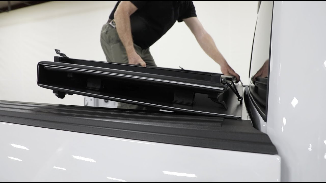 LOMAX&reg; Folding Hard Cover Install Video