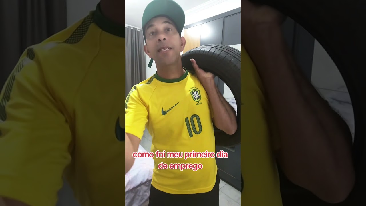 Bolsonarista chegando do seu primeiro dia de trabalho 