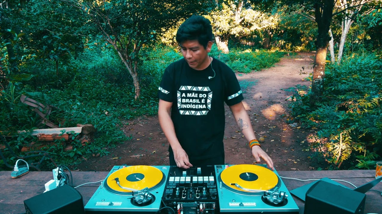 Eric Terena DJ Set na Aldeia Cachoeirinha