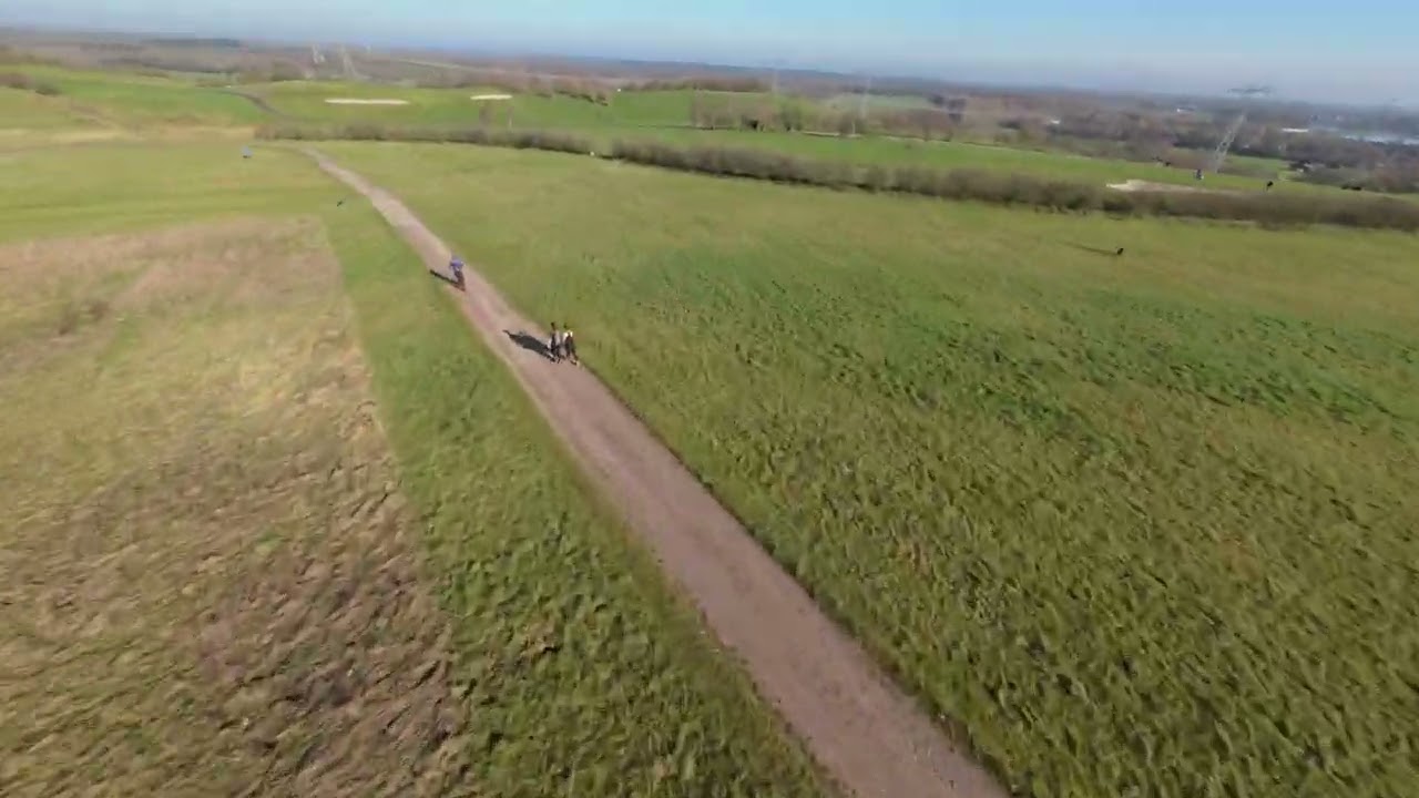 DJI AVATA 2 FPV chasing Wout in full manual