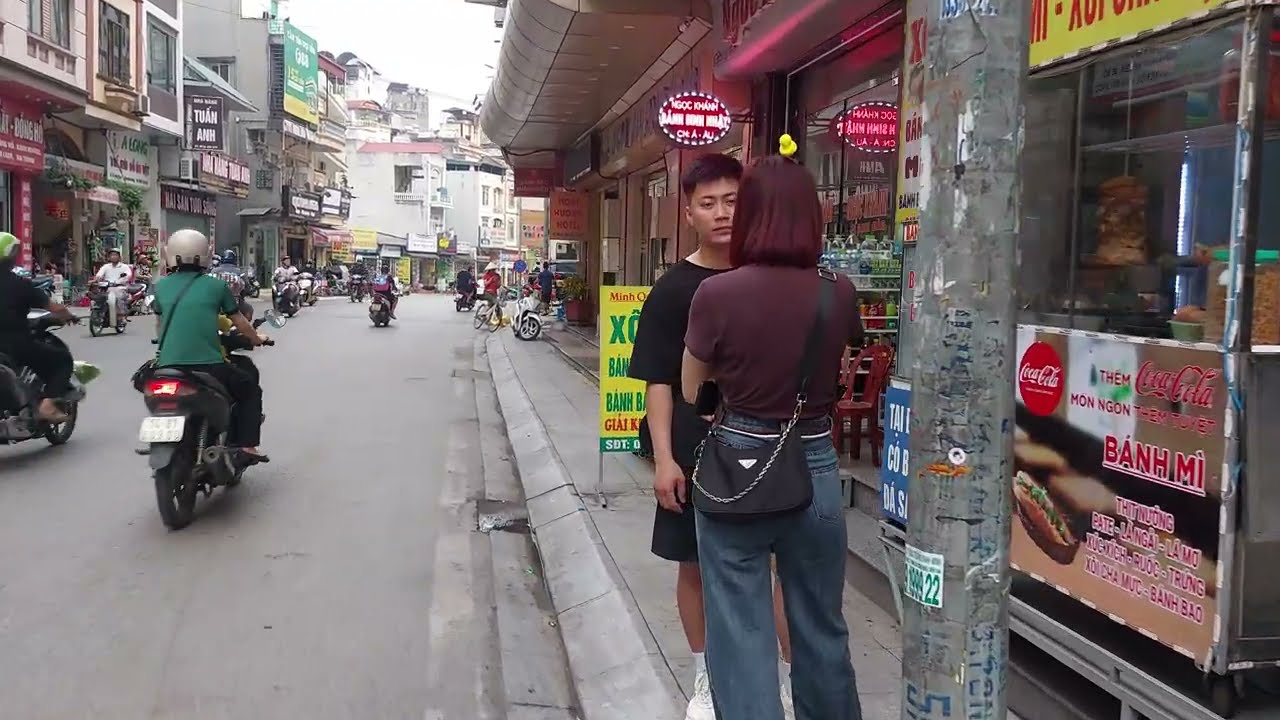 Bai Chay Market, Ha Long, Vietnam