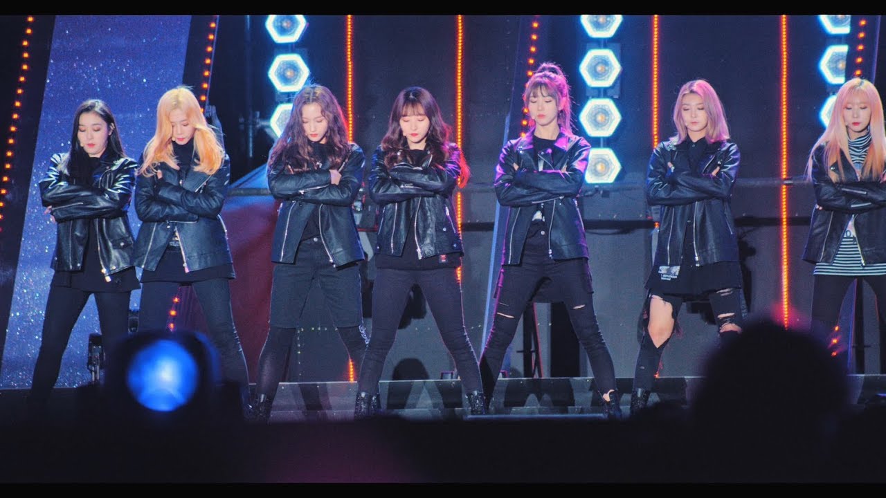 DREAMCATCHER (드림캐쳐) - BANG BANG BANG @181104 제주한류페스티벌[ 4k Fancam/직캠] By TheGsd