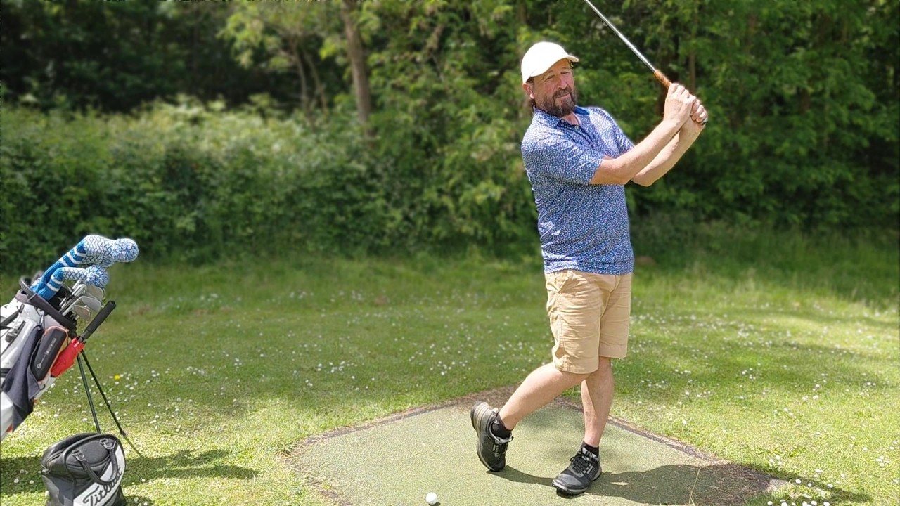 Le finish au golf (Allez-y à fond pour plus de distance...)