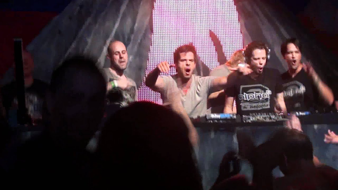 Dreamfields 2011 A² Records Showcase - The Haunter of the Dark / Under Attack (HQ)