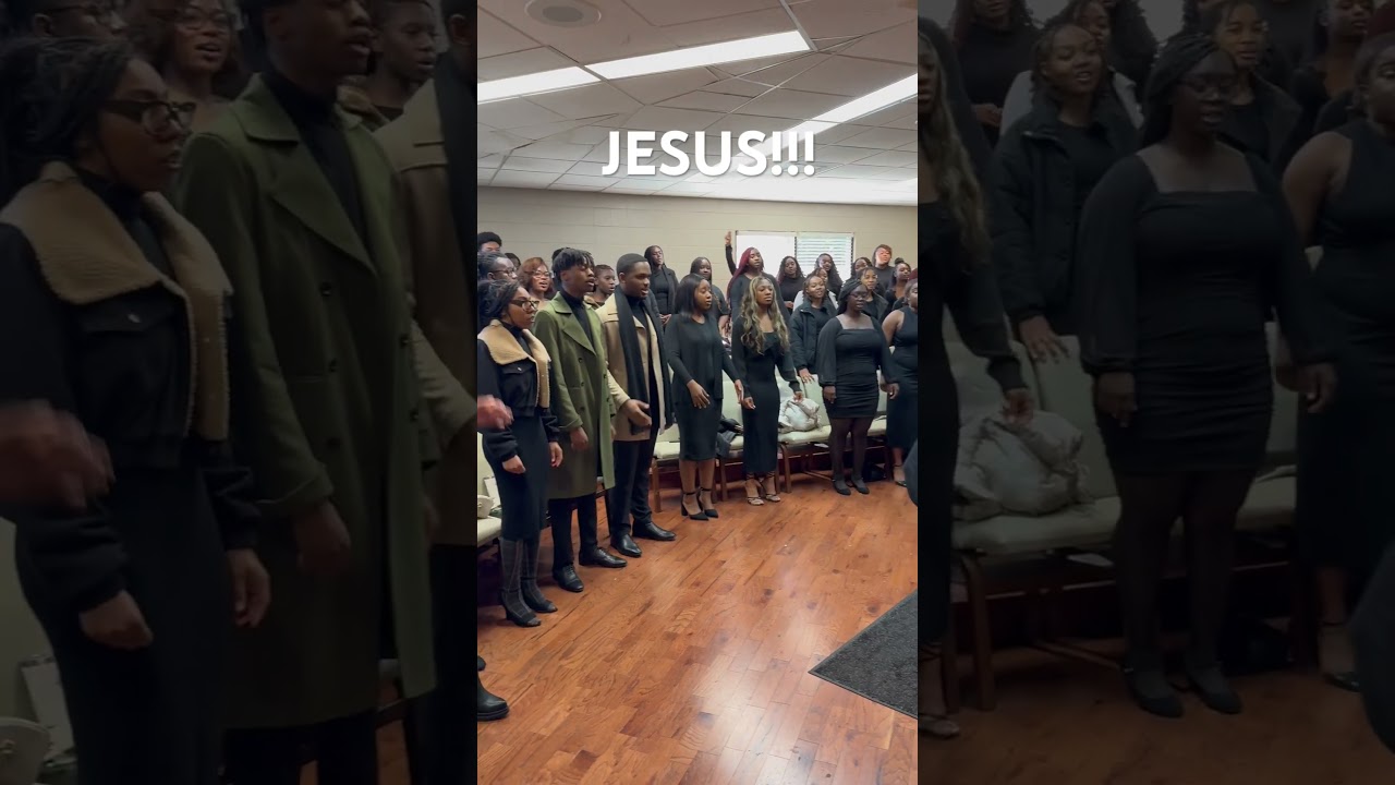 When you give the Director just what he wants&hellip;. #oakwooduniversity #music #vot #choir