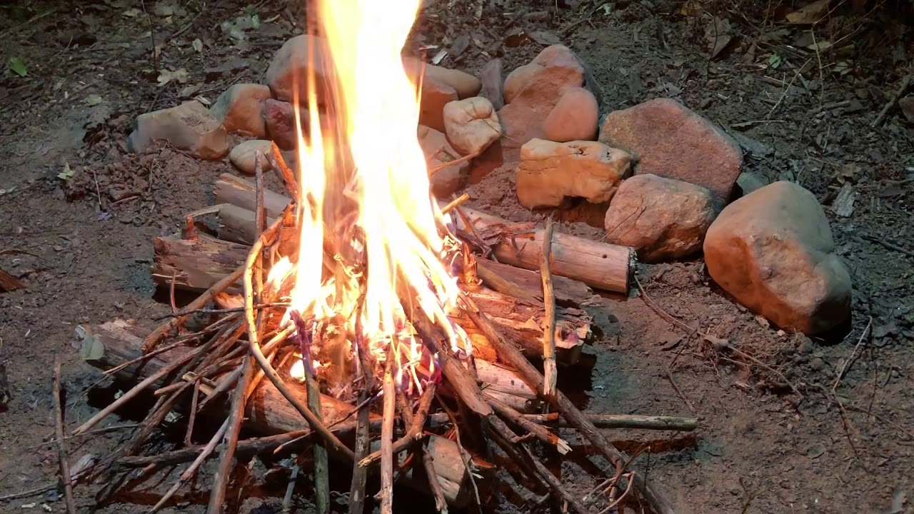 Bug out bag field test:pt2 Tarp fail during heavy rain, Fire and dinner too