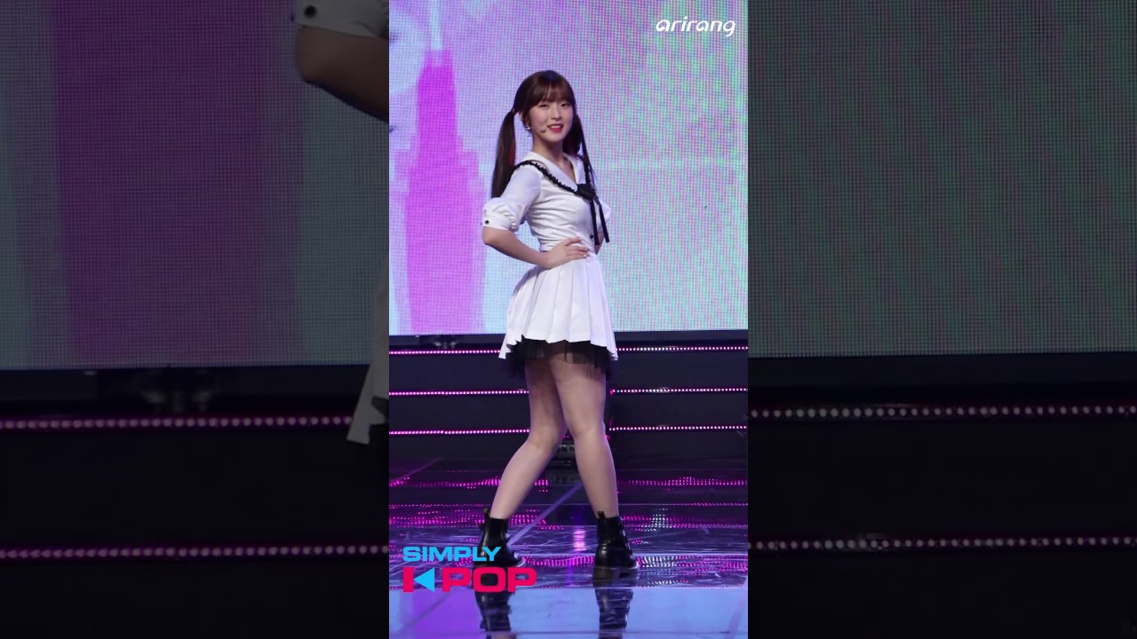 [Fancam/직캠] Arin(아린) _ OH MY GIRL(오마이걸) _ Coloring Book _ Simply K-Pop _ 051217