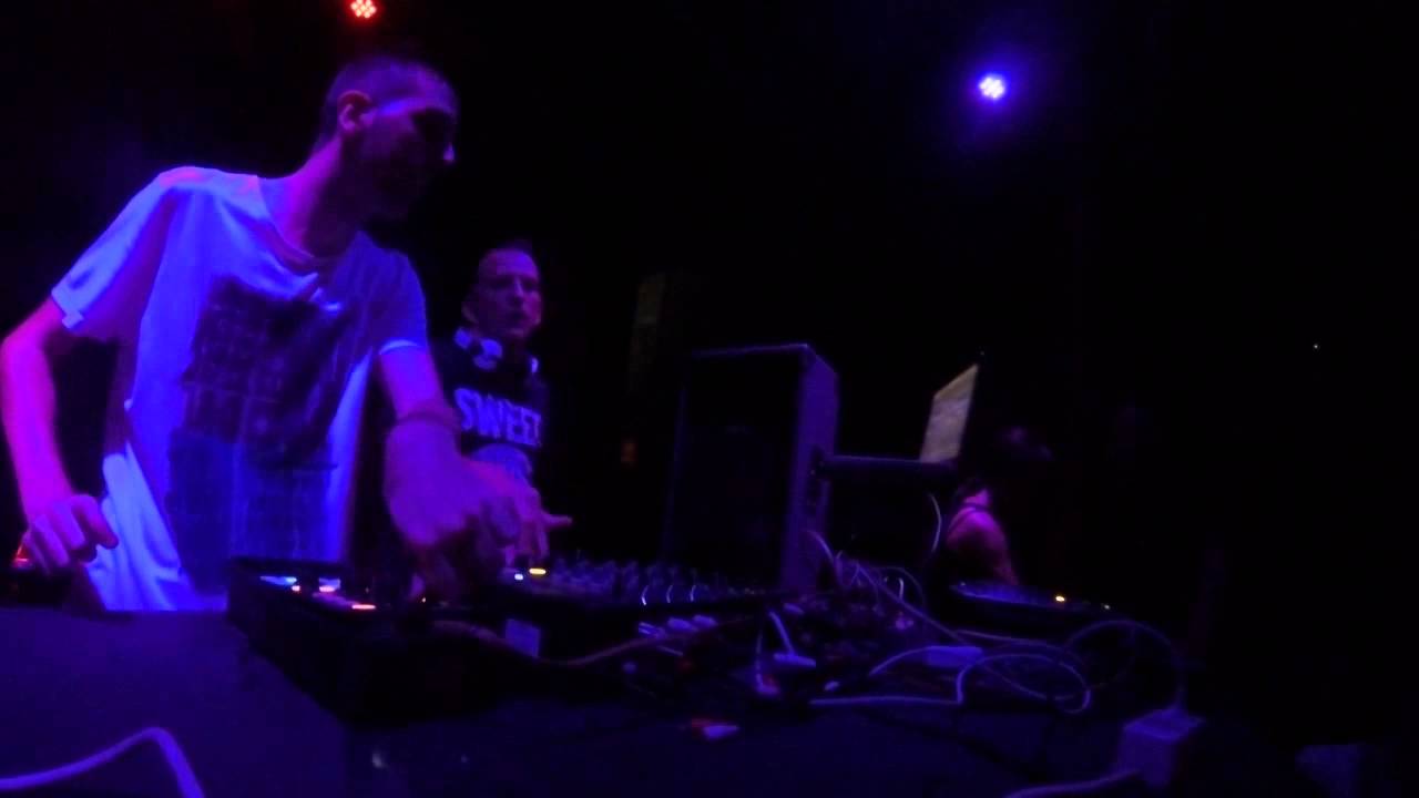 Dualitik Live@LebaKo on Tour Sala Upload Poble Espanyol  Bcn