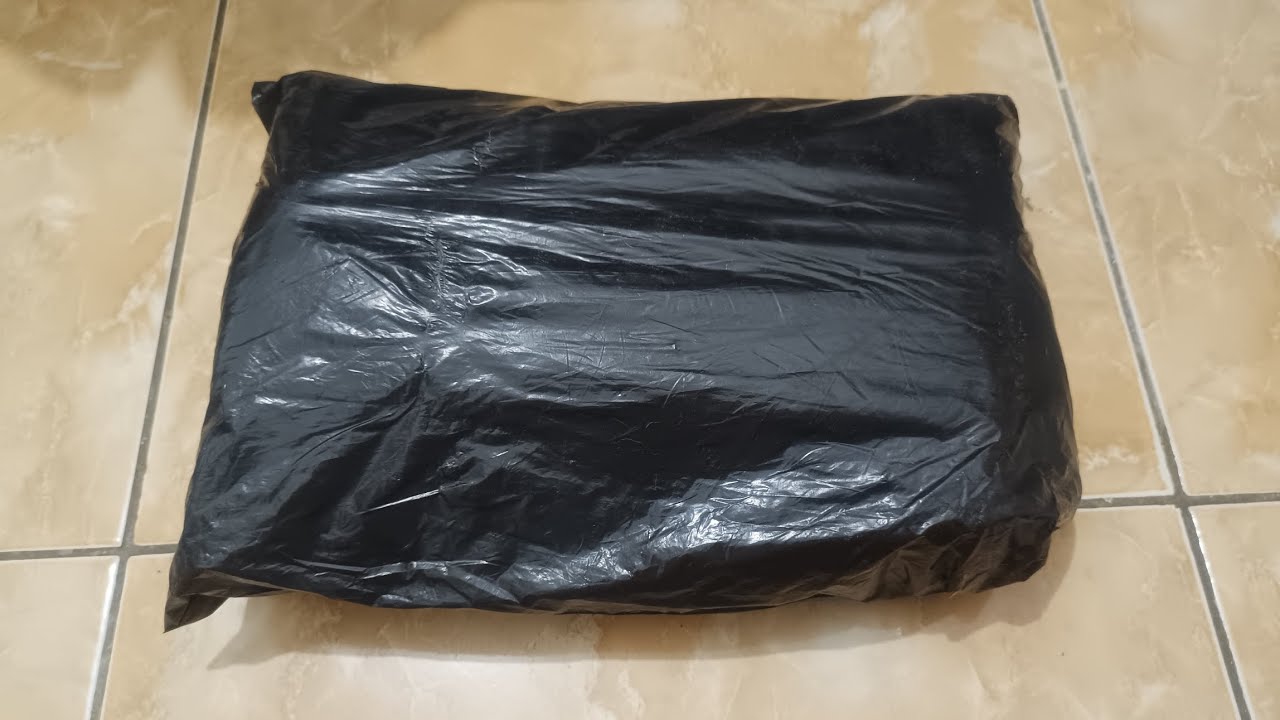 UNBOXING PAKET CELANA PENDEK ISI 2 DENGAN HARGA 95K ??? 😱