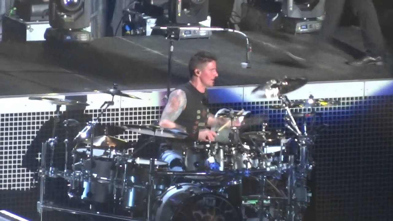 Nickelback - Saturday Night's Alright (For Fighting) Glasgow Hydro 26/11/2013