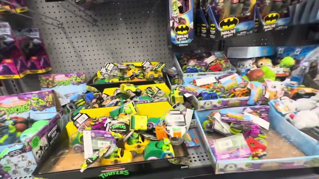 ACTION FIGURE HUNT FOUND REALLY RARE ACTION FIGURE !!!