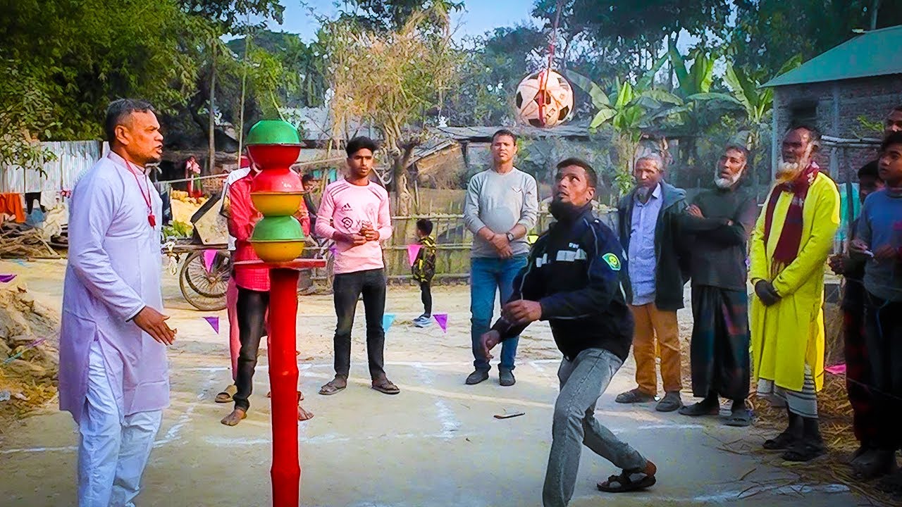 ঝুলন্ত বল মাথা দিয়ে মেরে ভাঙতে হবে বাটির টাওয়ার! 😳🔥 আজব গ্রামীণ খেলা | Khelarhat
