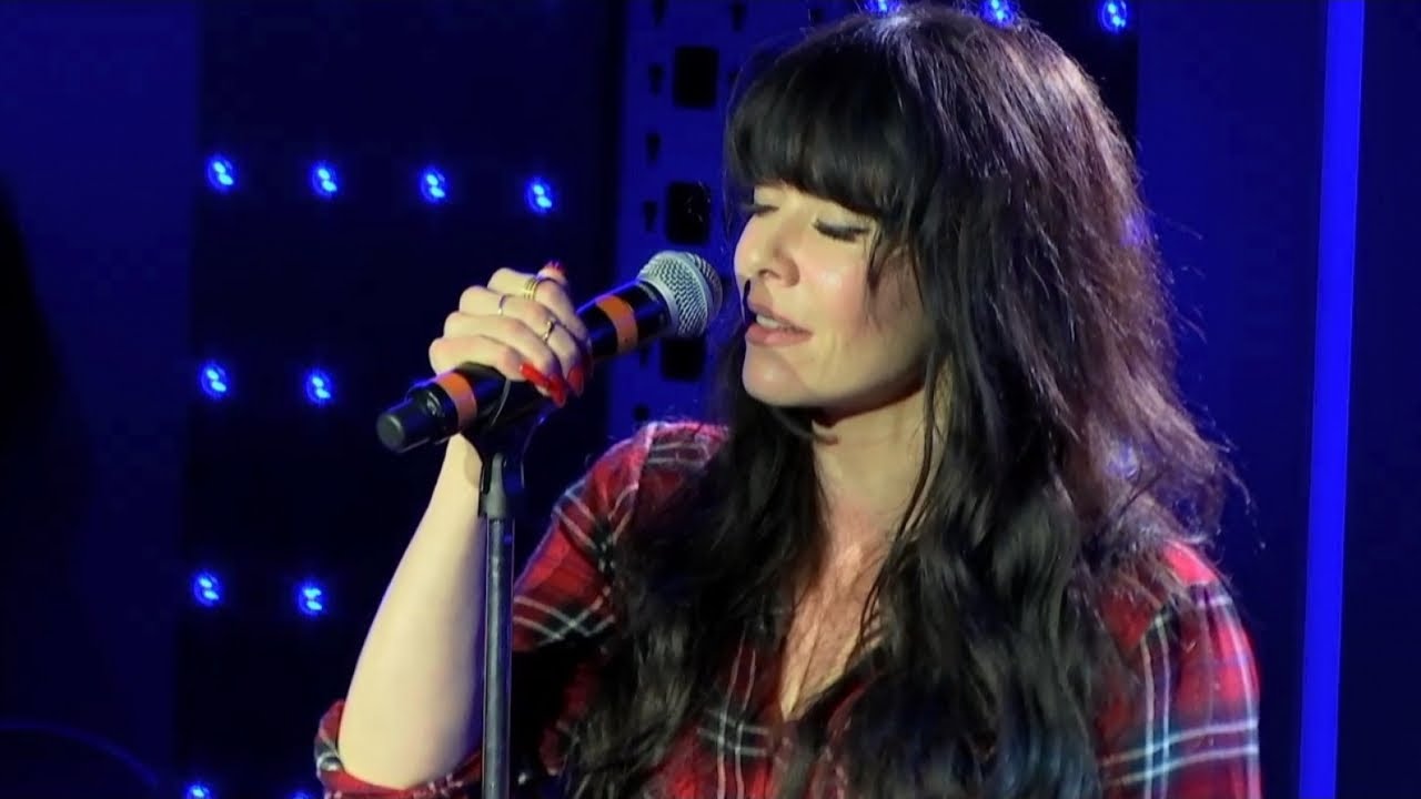 Alex Hepburn - Solid Gold (LIVE) Le Grand Studio RTL