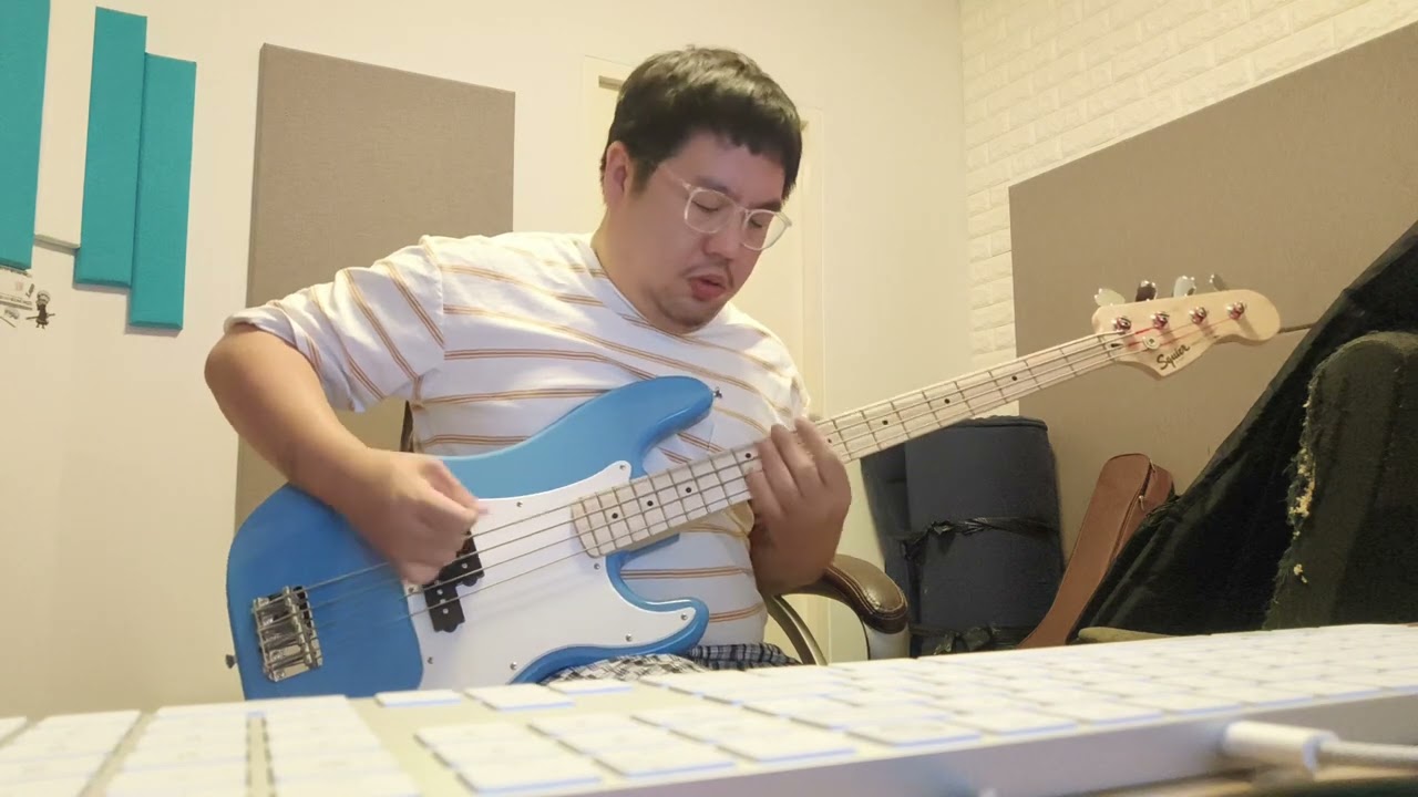Testing the Squier Sonic Precision bass with low tuning. Great Tone!!!!