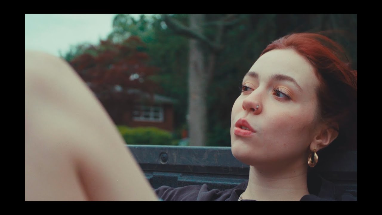 Laura Elliott - T-Shirt (Official Music Video)