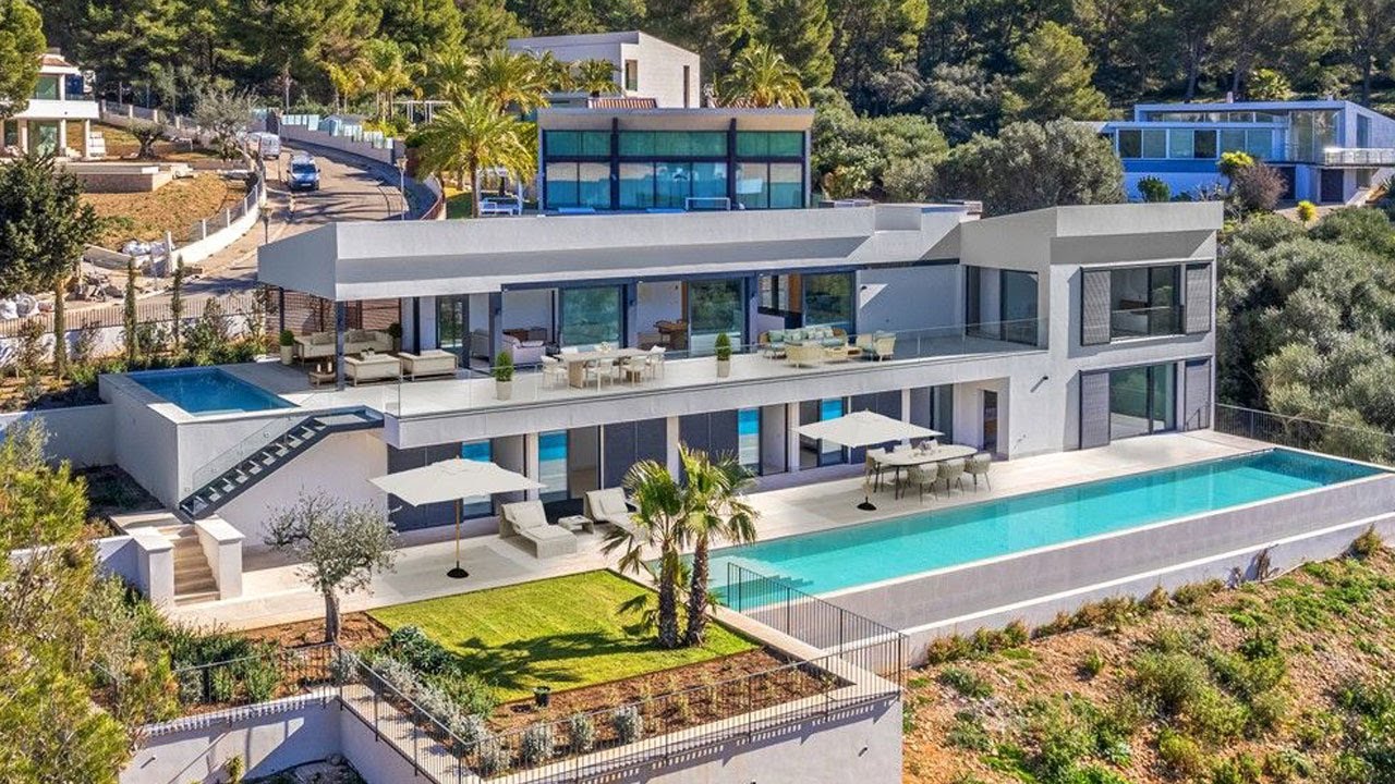 Stunning luxury villa close to the sea - new build in Bonaire, Mallorca!