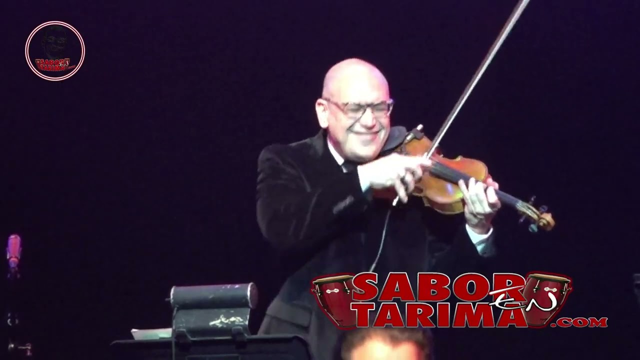 JOHNNY PACHECO - TRIBUTO - CANTA JORGE MALDONADO OYEME MULATA  @ Lehman Center Bronx NY 