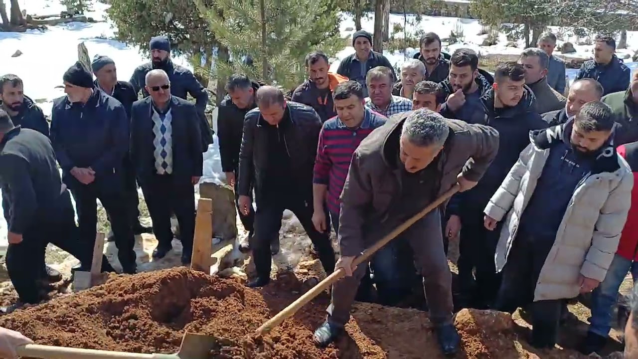 Hasan Çavuş emmim Hakkın rahmetine kavuşmuştur  Allah mekanını cennet eylesin 😔