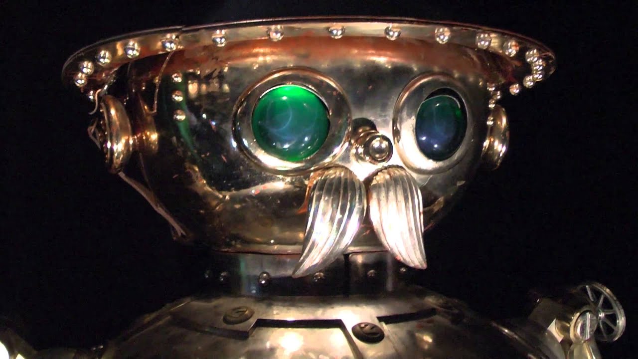 D23 EXPO Actual props used in Return to Oz, Oz The Great and Powerful. Visual look into Tic Tok!