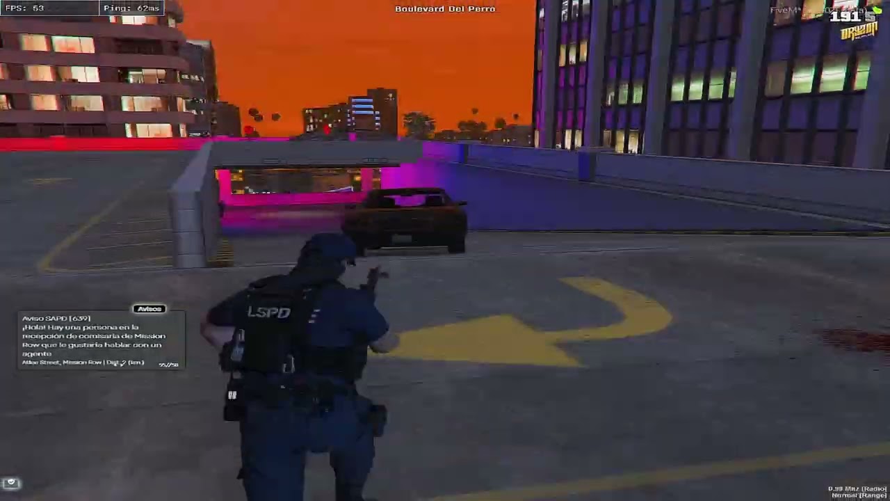 Policía paseando por OryzonRP 😷🐕‍🦺🚓🚀
