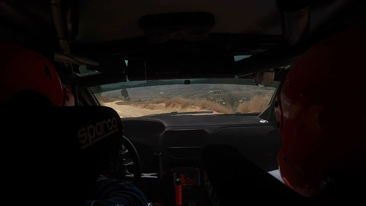 ES5-Fiakarana- 20eme Tour de Tana- Équipage Mika et Fafah sur Peugeot 208T16 R5