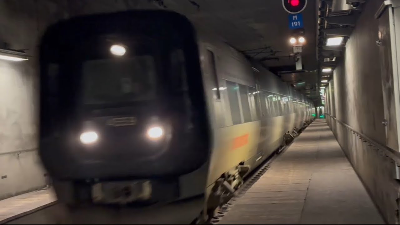 Tåg vid Malmö centralstation. Tågen i videon var Öresundstågen x31k (ET), X32K och Pågatåg X61