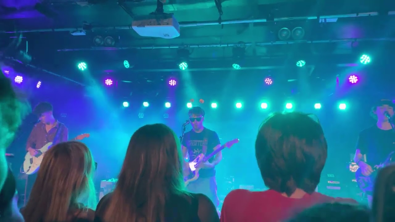 Alfie Templeman - Things I Thought Were Mine (Live at NUSU 21/10/2022)