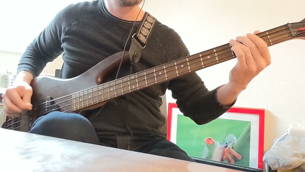 rockin all over the world (status quo) - bass cover
