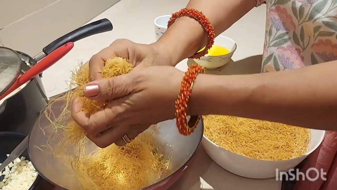 Kunafa/കുനാഫ#middle eastern & Mediterranean style#sweet dish#easy#tasty#creamy& crispy #cheesy