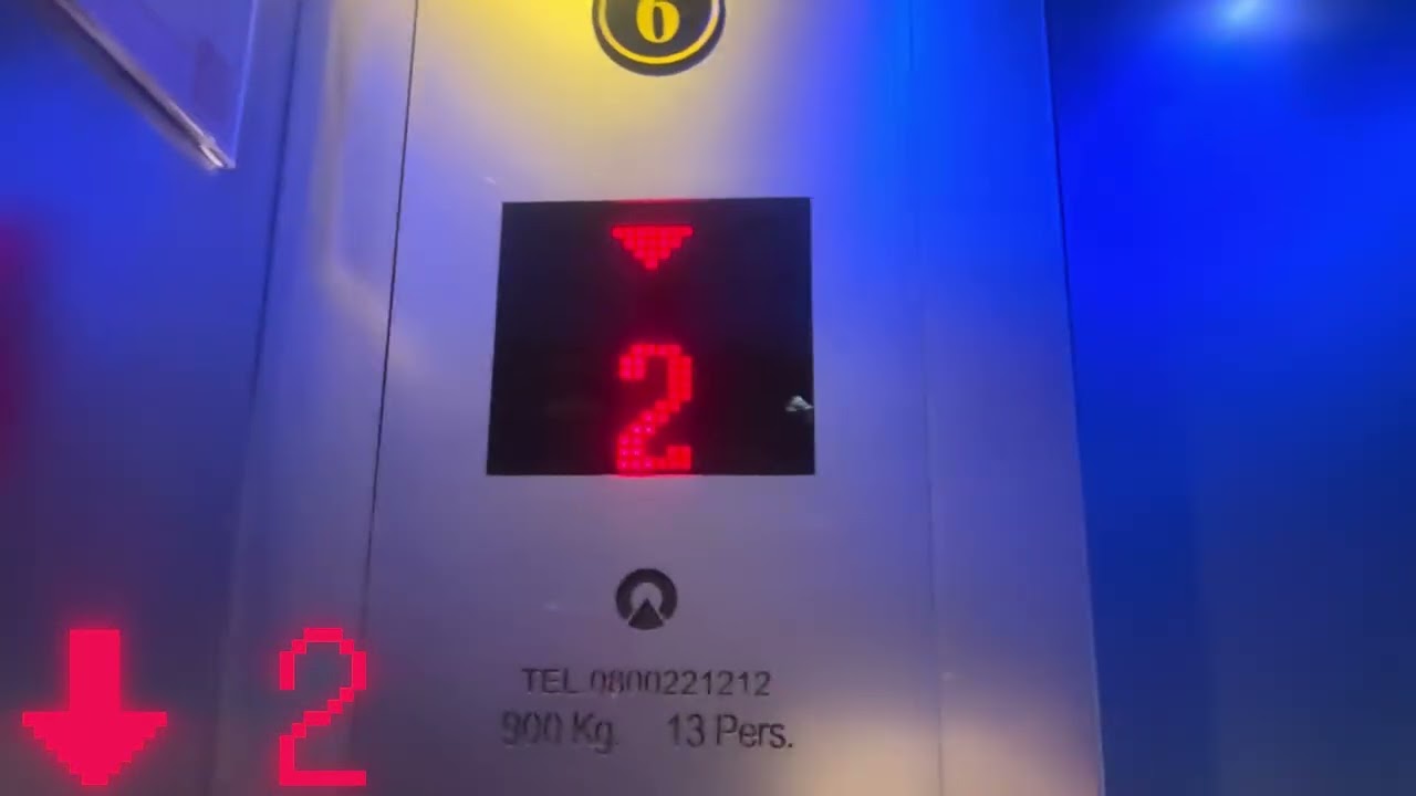台北表演藝術中心 - 迅達油壓電梯