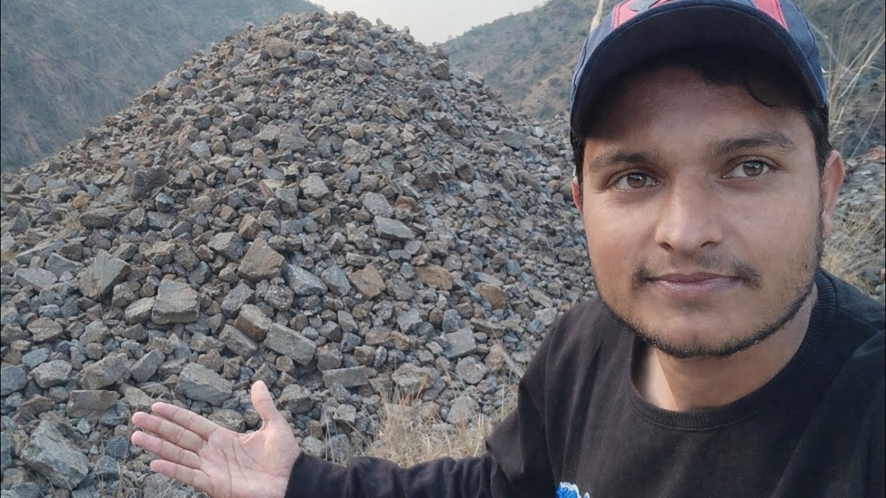 घर में निकले इतने पत्थर कि जगह ही कम पड़ गई!ऐसे ही गांव और पहाड़ों के वीडियो देखने के लिए Subscribe