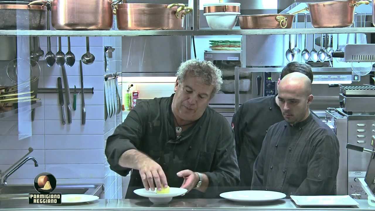IGLES CORELLI - SFERA MAGICA DI PARMIGIANO REGGIANO