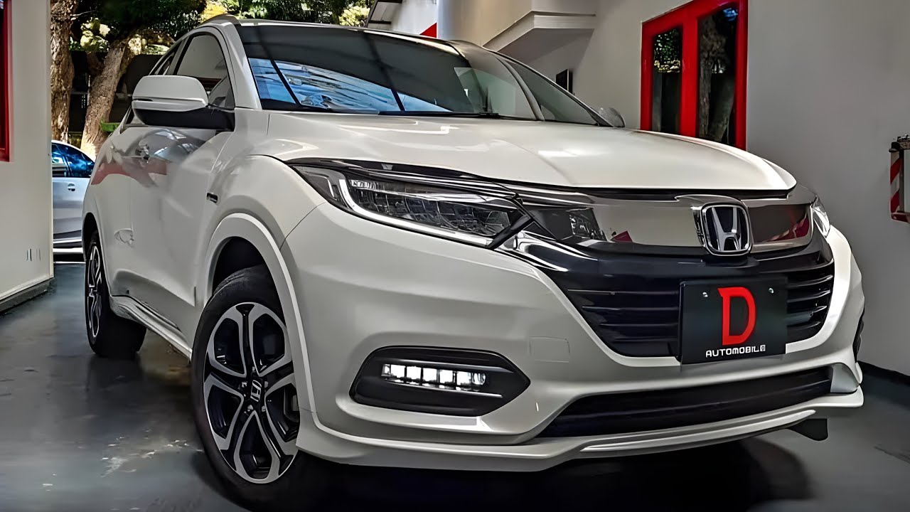 2016 Honda Vezel Hybrid Z Sensing Review (2019 FACELIFT) - Interior and Exterior Details