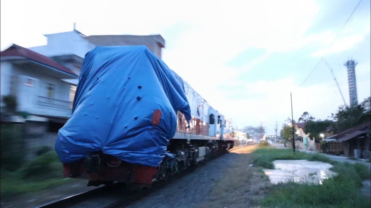 PENGIRIMAN LOKOMOTIF CC 201 83 28 EX PLH KA U98 MENUJU KE BALAI YASA ! DAN MOMENT KA SRIBILAH 