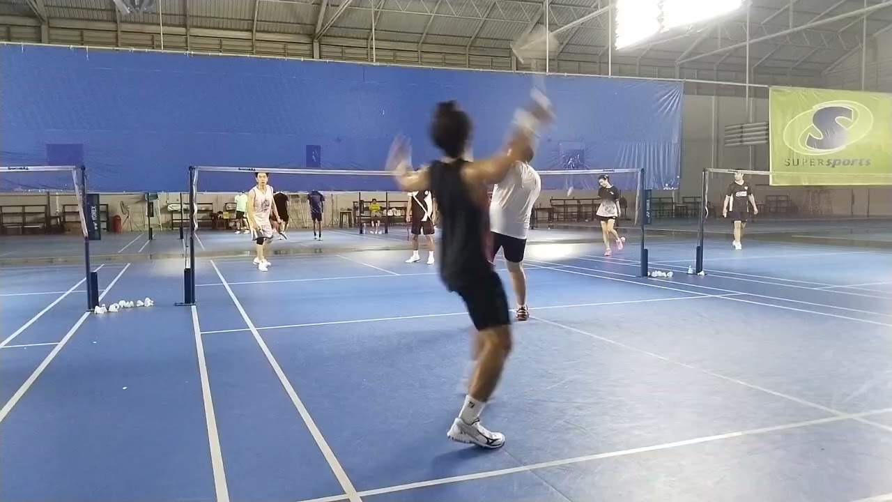 เชษ + อาทคับ // เบ้น + แม็ก #badminton #กุ๊งกิ๊งชวนตีแบด #bad 