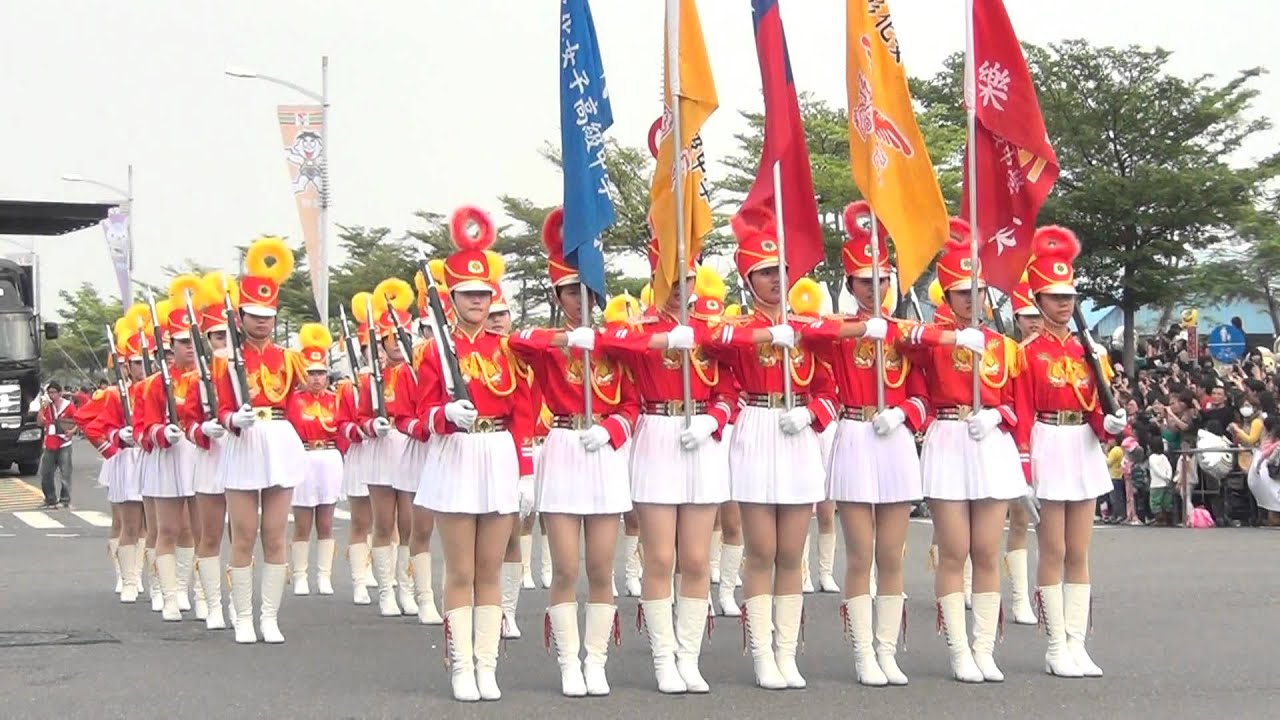 13 彰化女中儀隊(1080p)@2011夢時代大氣球遊行 🏆