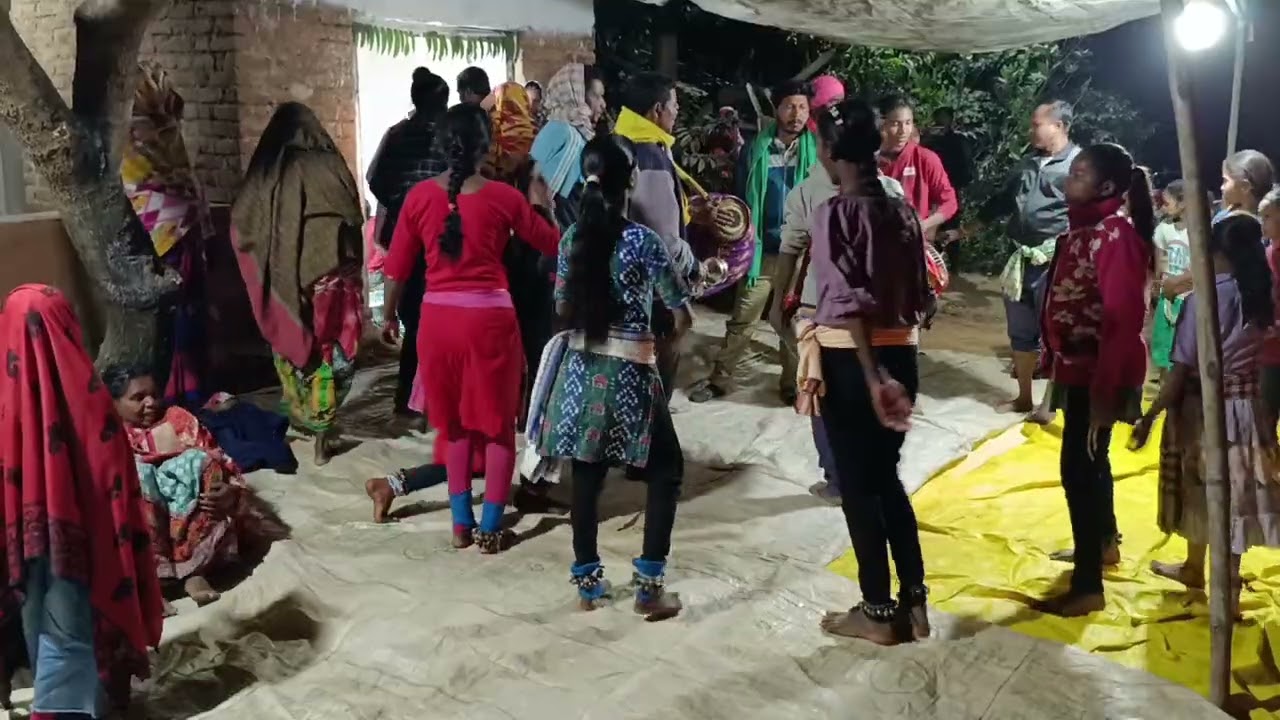 Hare rama rama rama here hare krushna hare krushna hare hare mhamntra uith samblpuri kirtan kusal 