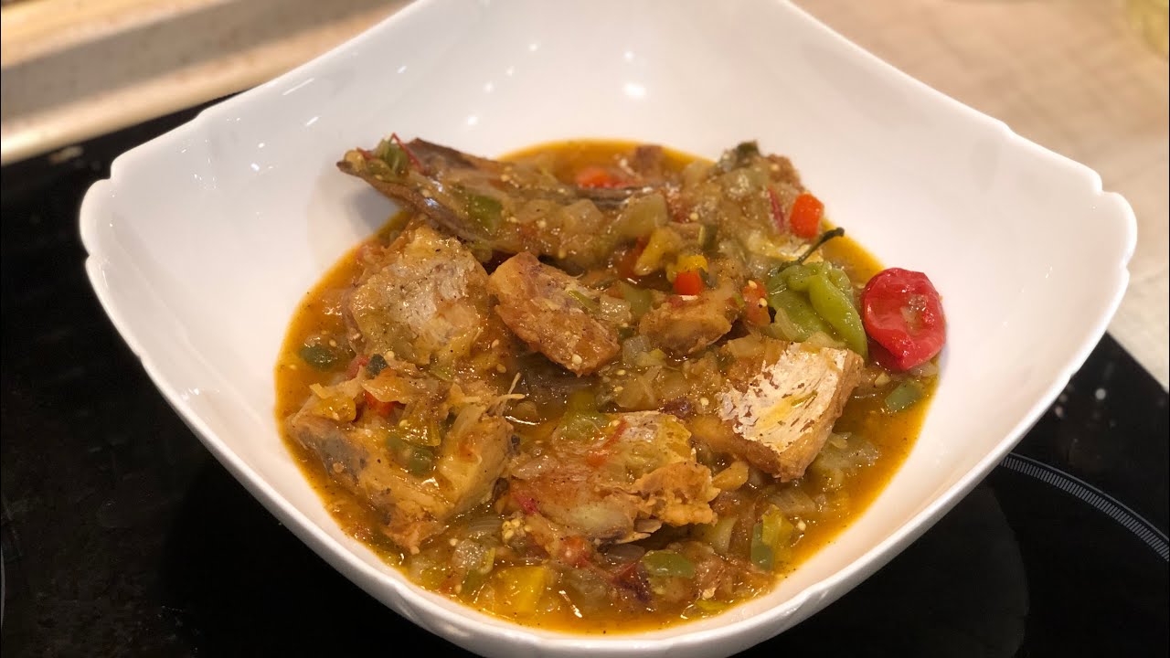 RECETTE FACILE DU POISSON SALÉS AUX AUBERGINES VIOLETTES   (FACILE)