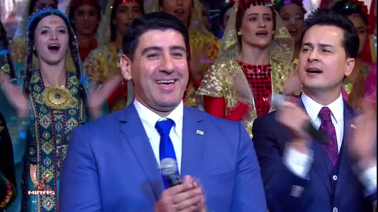 Bitaraplyk baýramy mynasybetli Sungat Ussatlarynyň konserti