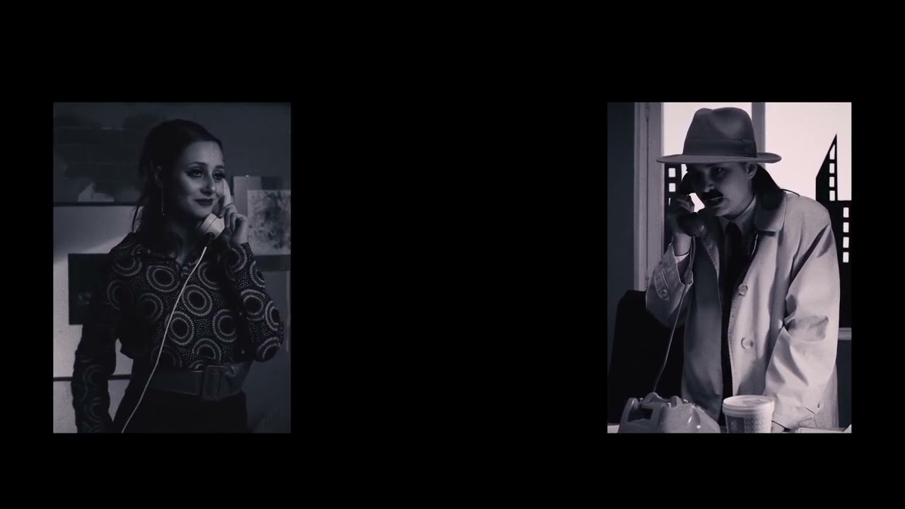 Il telefono squillò quando ad un tratto..
