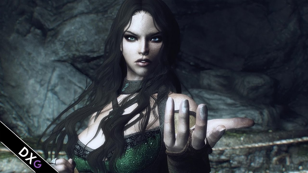 Sneak Peek at Gwelda Witch Armor (Skyrim MOD)