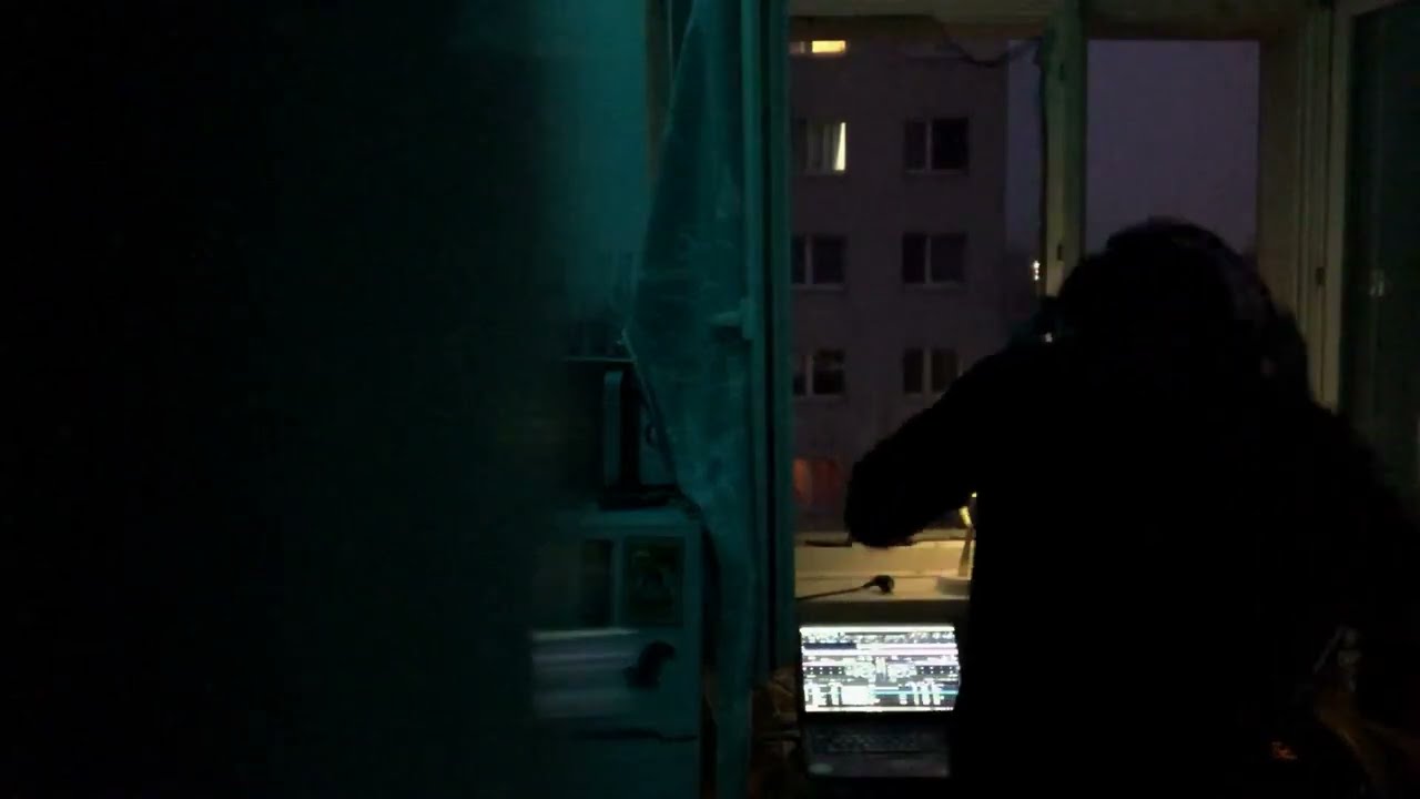 Deep Hypnotic Techno on a Snowy evening - Faiz Ahmad Rasul - IlmenauUnderground
